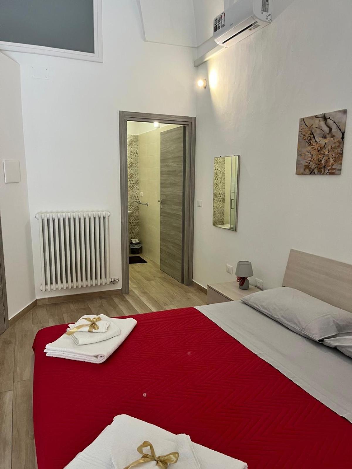 O' Sole Mio Rudiae Rooms Lecce Eksteriør bilde